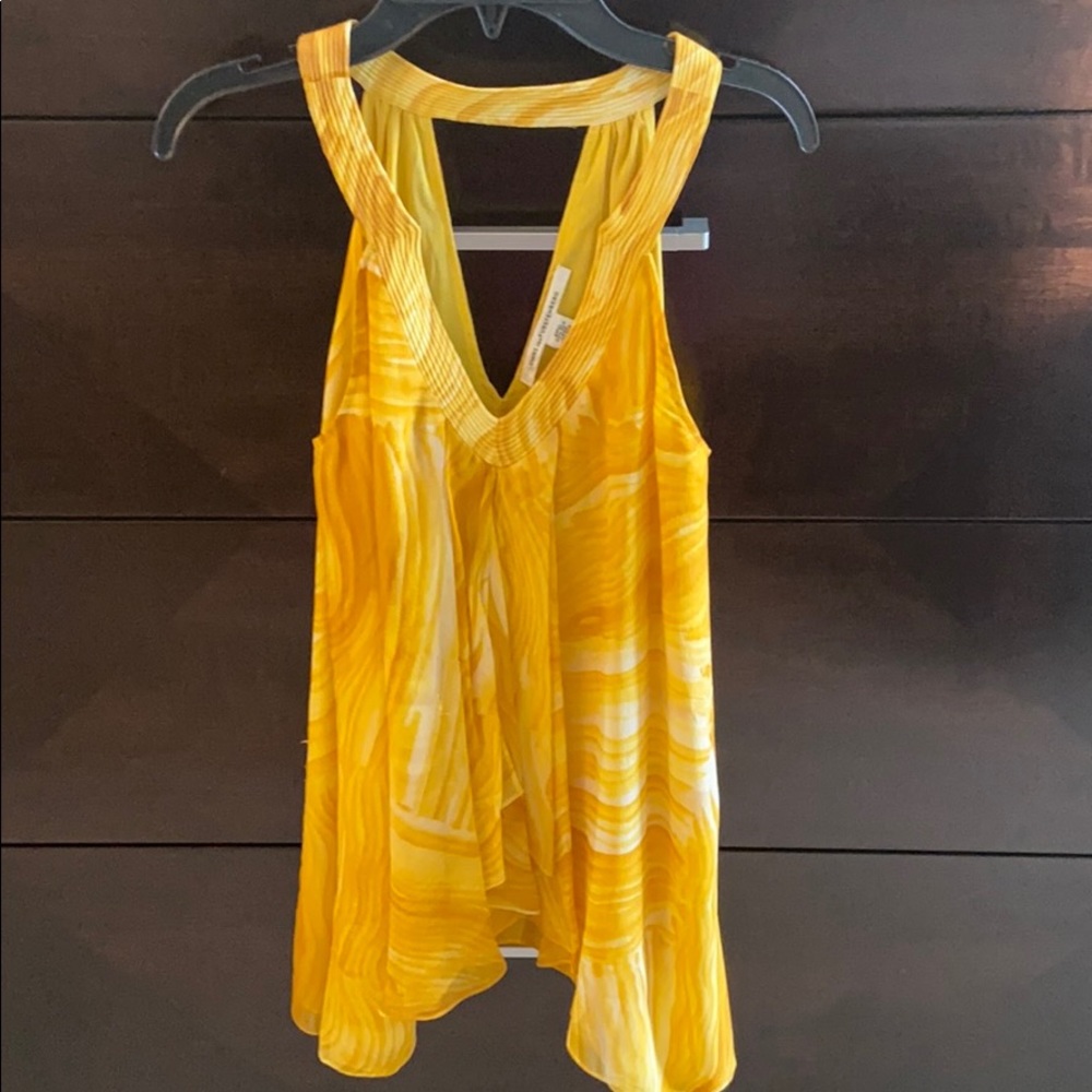 Gorgeous dvf silk top